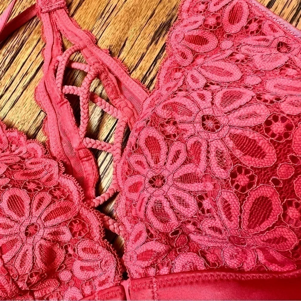 VICTORIA'S VS SECRET PINK Lace Racerback Unlined Pad Bralette Bra Coral Size XS